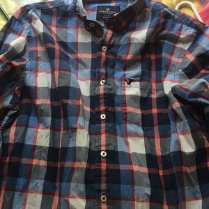American Eagle Button Up